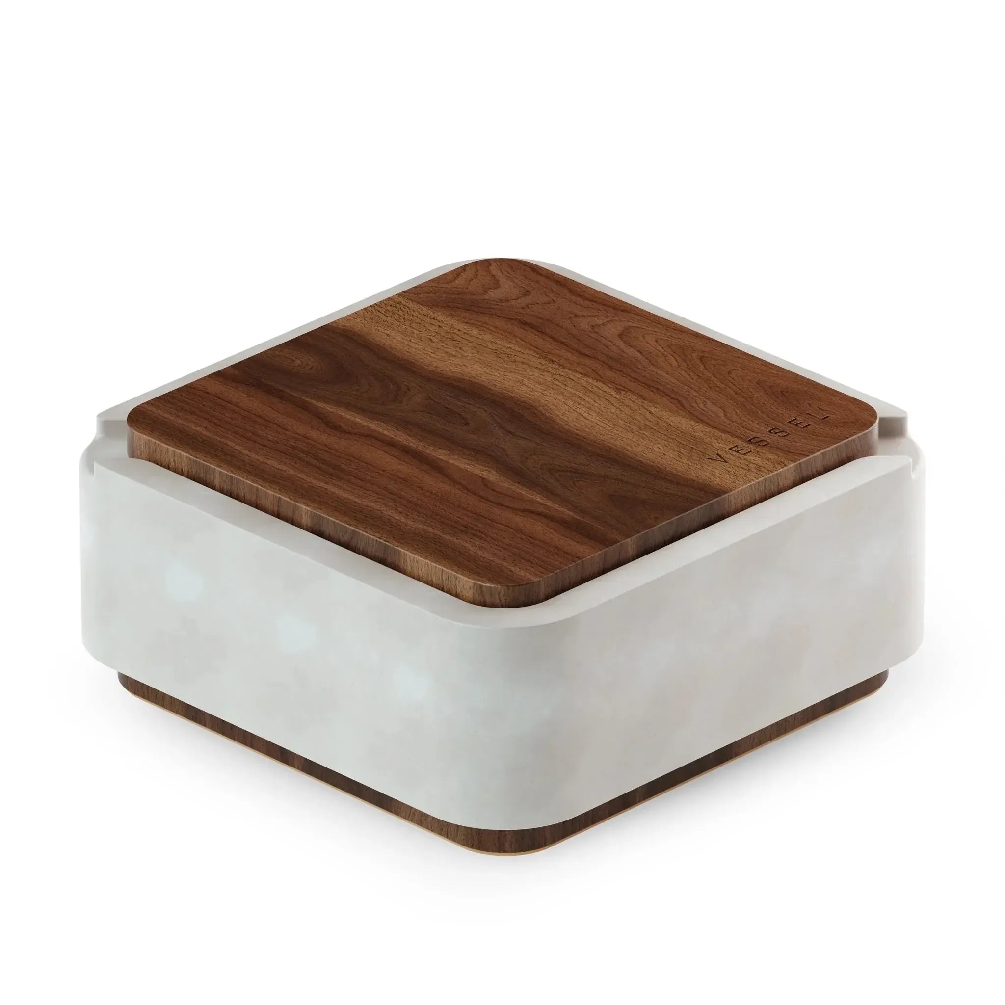 Vessel Box för Vape pipes och mer. Mellanbild med vit bakgrund, stängd.